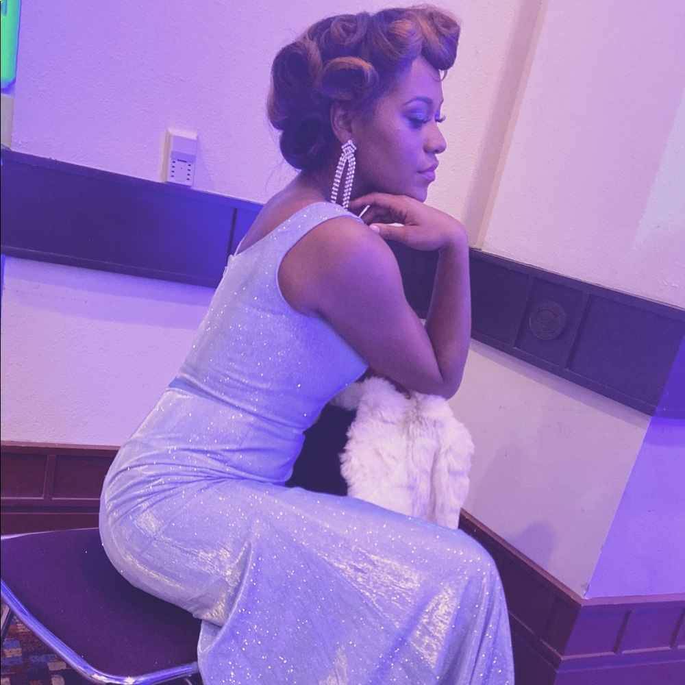 Glits and Glamorous 😍👗 Evening Gown !